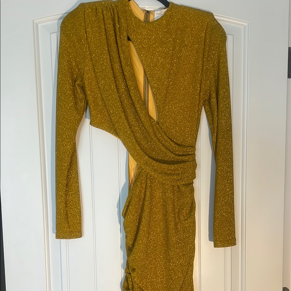 Miss Circle Gold Ruched Dress - Picture 3 of 6